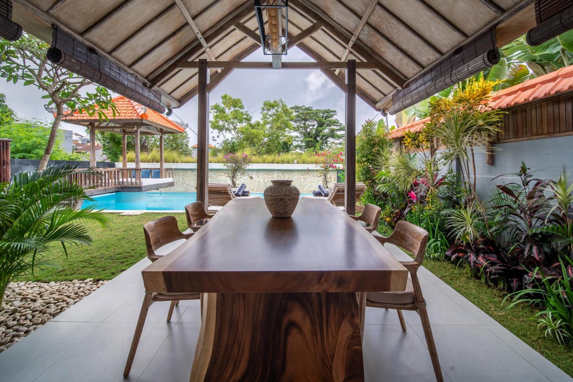 Tropical Villa Senang Uluwatu  Exterior photo